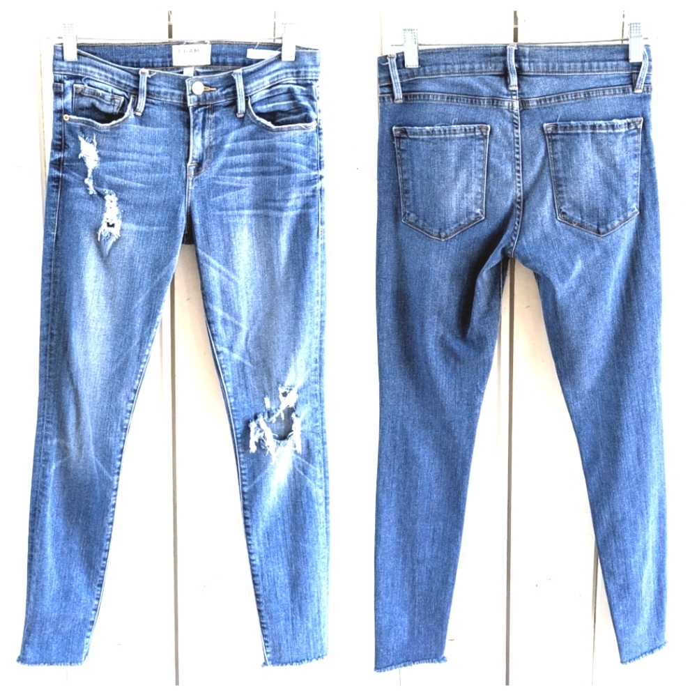 Frame Distressed Skinny with raw hem sz 26